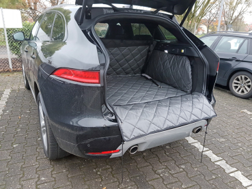 Schondecke Hund Jaguar F-Pace Hundetransport